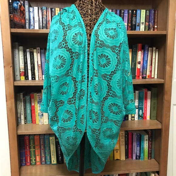 2B Together Other - 2B Together kimono bathing suit cover up size L